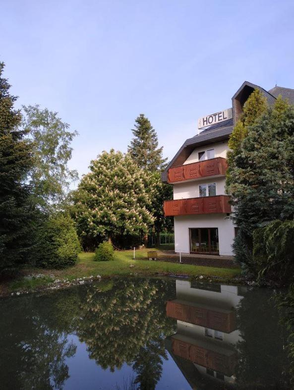 Zenner's Landhotel Newel Exterior foto