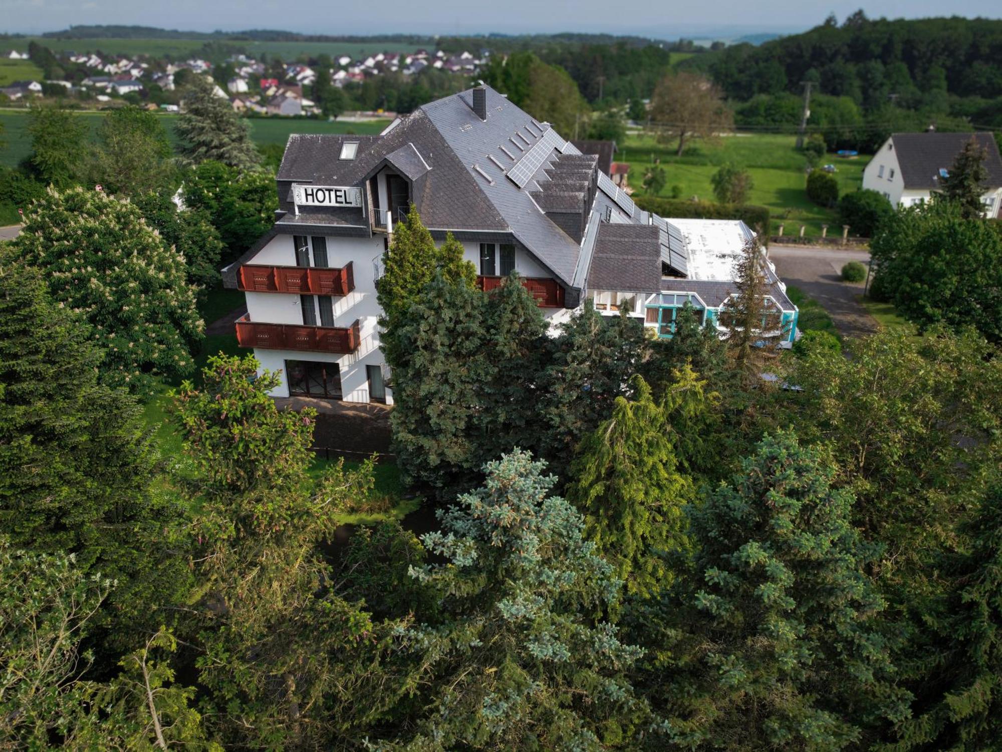 Zenner's Landhotel Newel Exterior foto